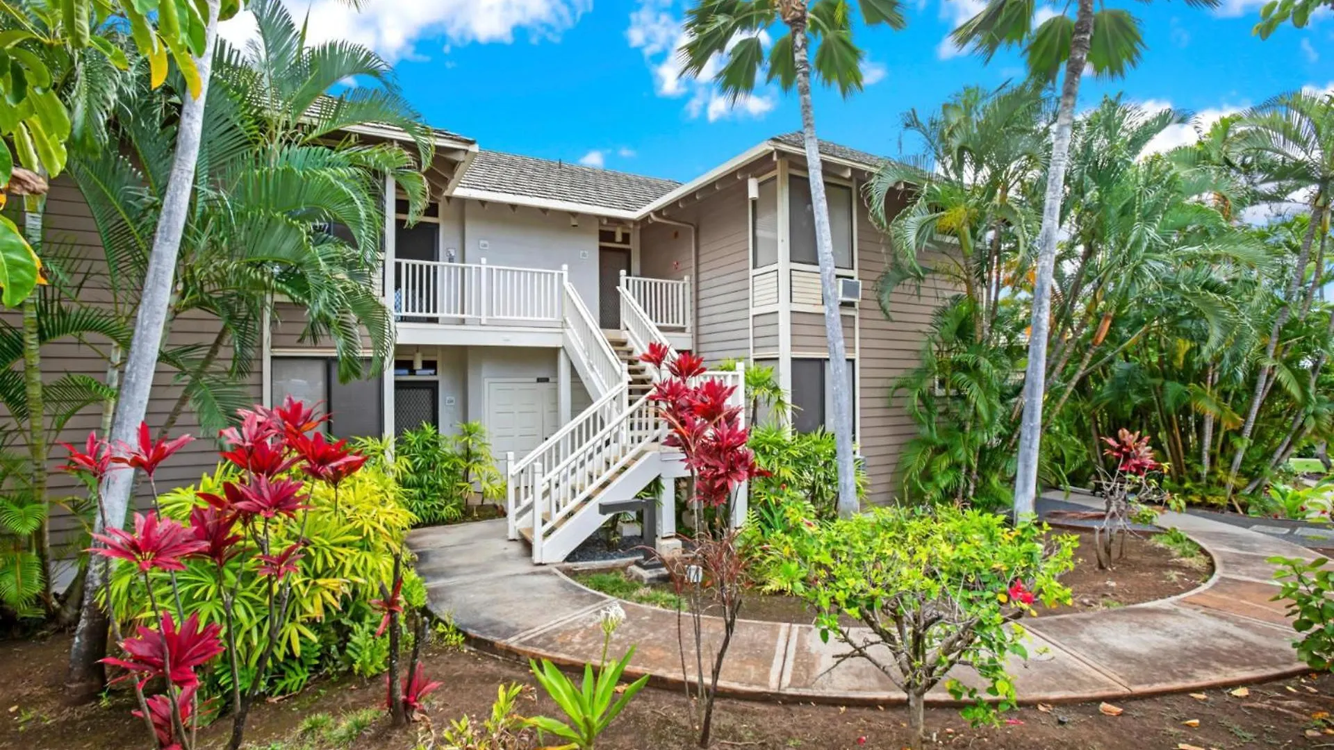 Kbm Resorts 2 Free Cars Grand Champions Remodeled 5-Bedroom Multi-Unit Listing In The Heart Of Wailea Gch-12034